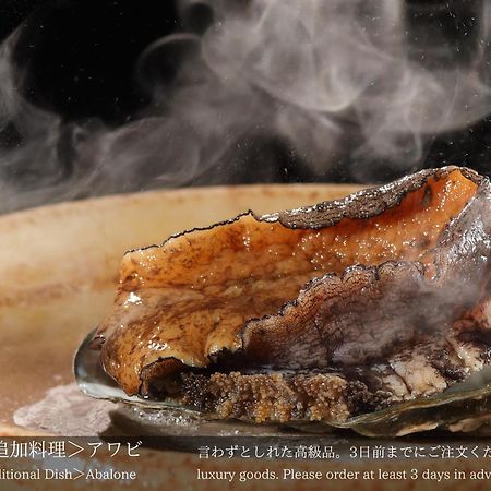 Tatsuta Ryokan Izu  Exteriör bild