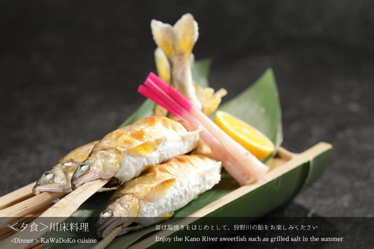 Tatsuta Ryokan Izu  Exteriör bild