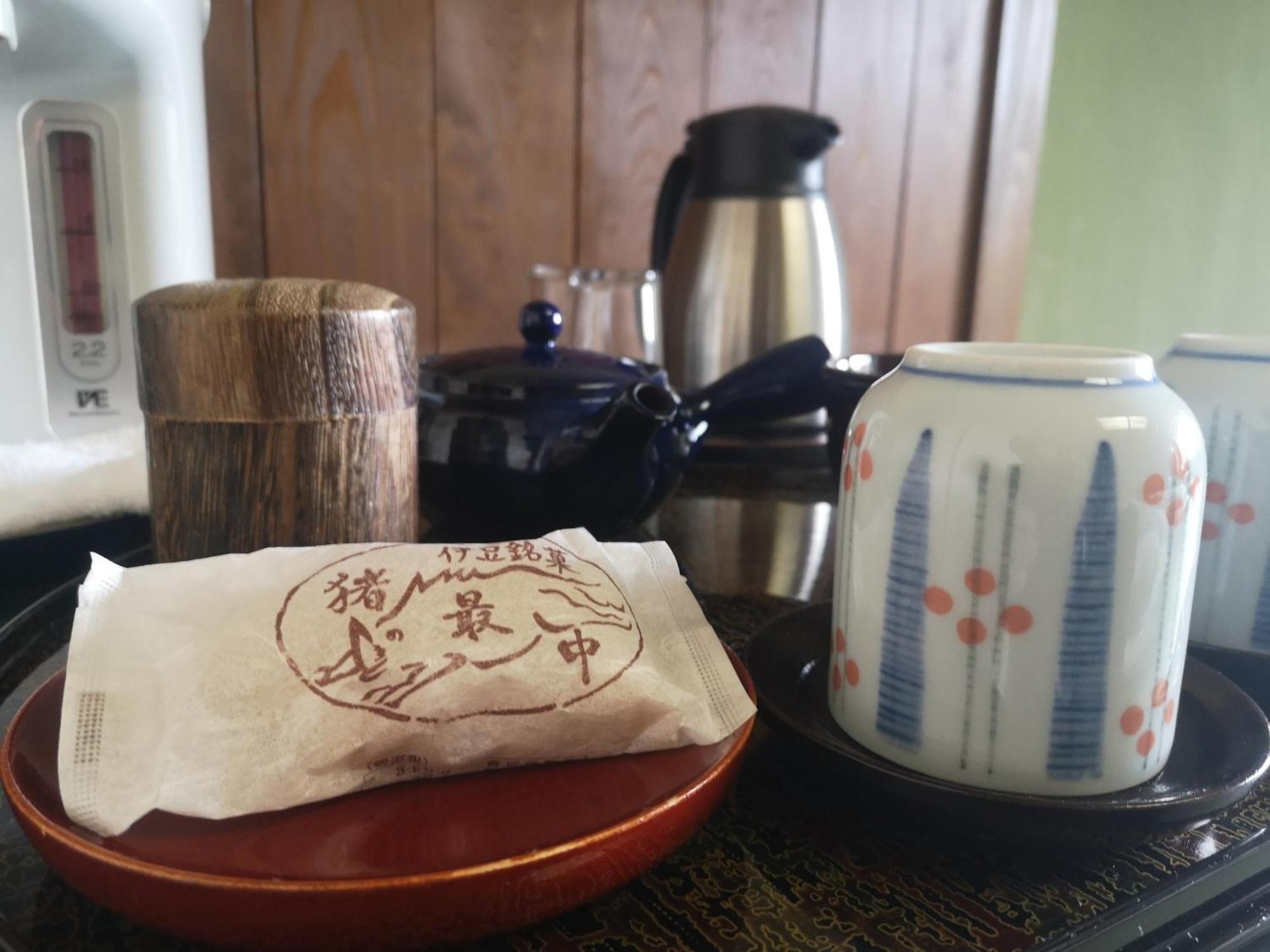 Tatsuta Ryokan Izu  Exteriör bild